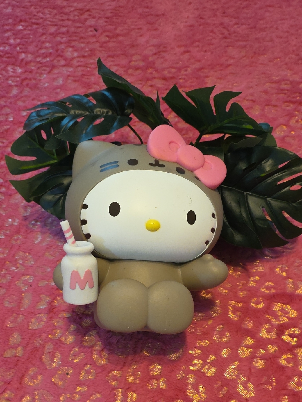 Sanrio Hello Kitty 8in. bank
